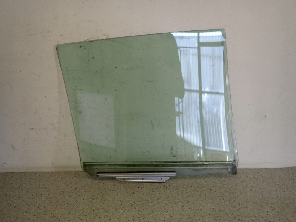 TOYOTA RAV4 RAV 4 II 5D 00-05 SZYBA TYLNA LEWA 3/3