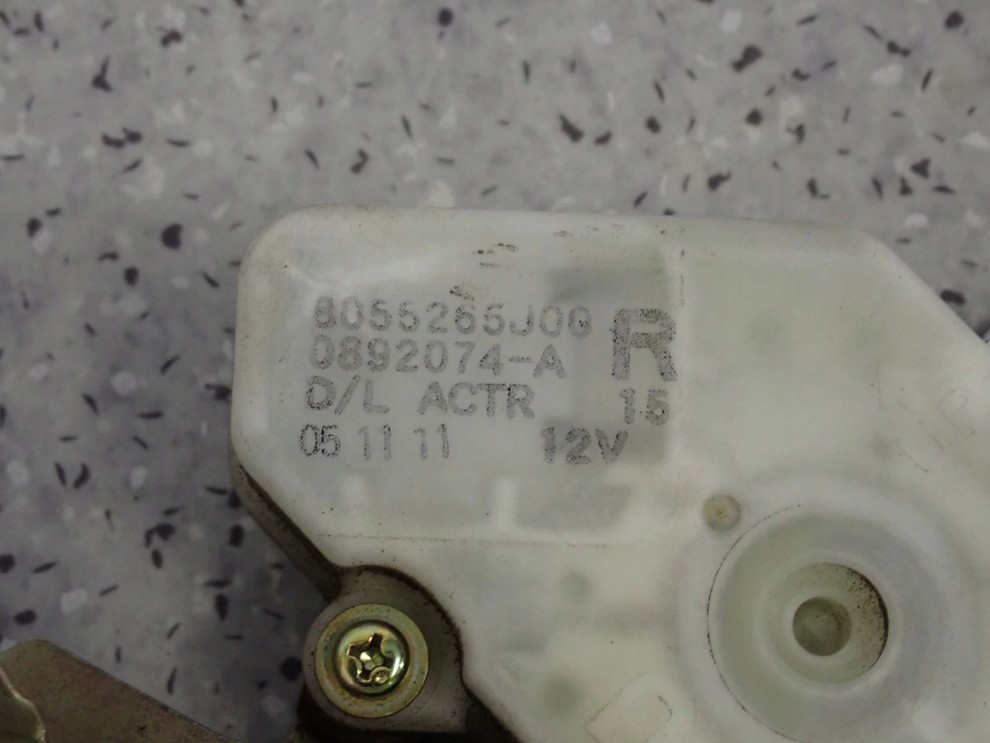 GRAND VITARA 06- ZAMEK KLAPY BAGAZNIKA 5/6