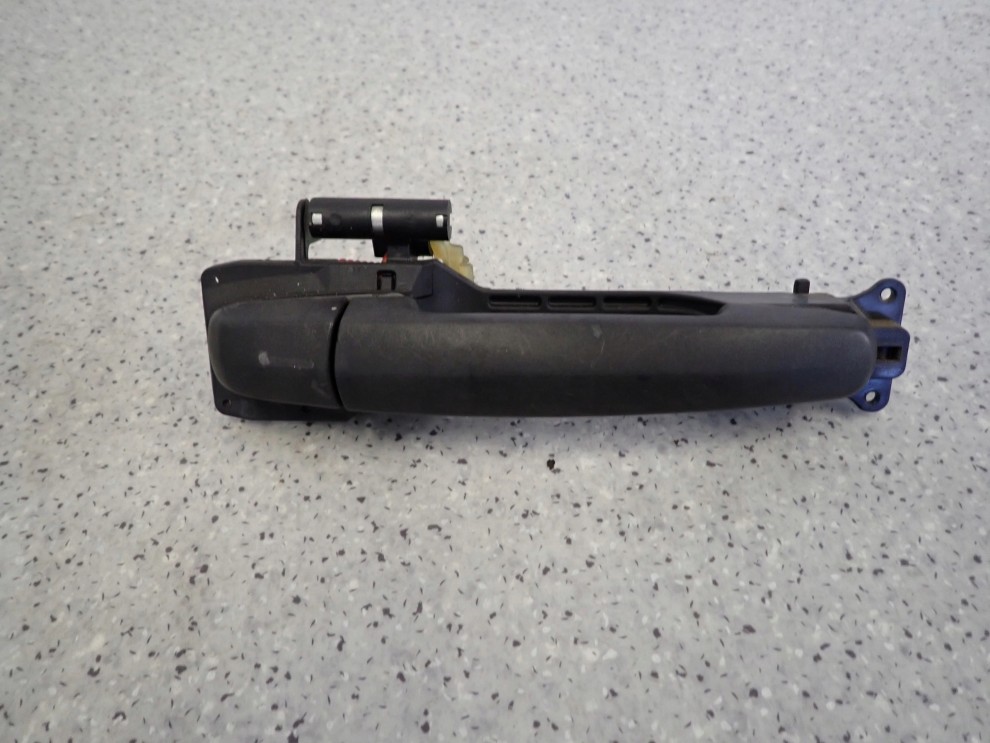 SUZUKI GRAND VITARA II 06- KLAMKA KLAPY BAGAŻNIKA 1/4