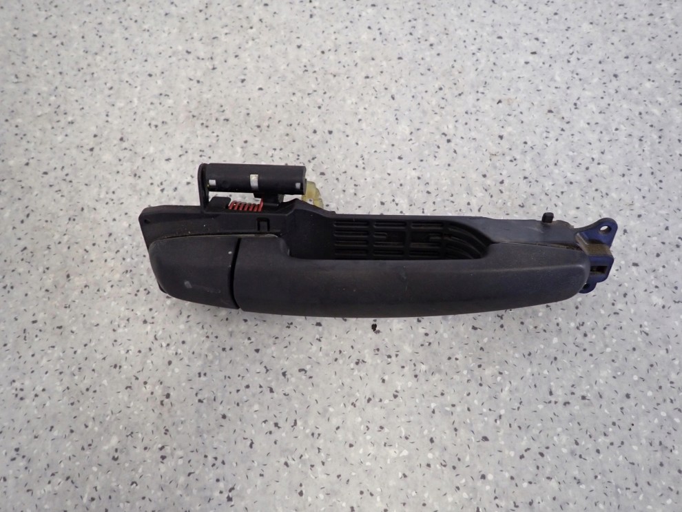 SUZUKI GRAND VITARA II 06- KLAMKA KLAPY BAGAŻNIKA 2/4