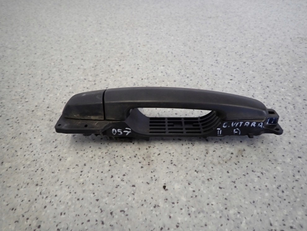 SUZUKI GRAND VITARA II 06- KLAMKA KLAPY BAGAŻNIKA 3/4