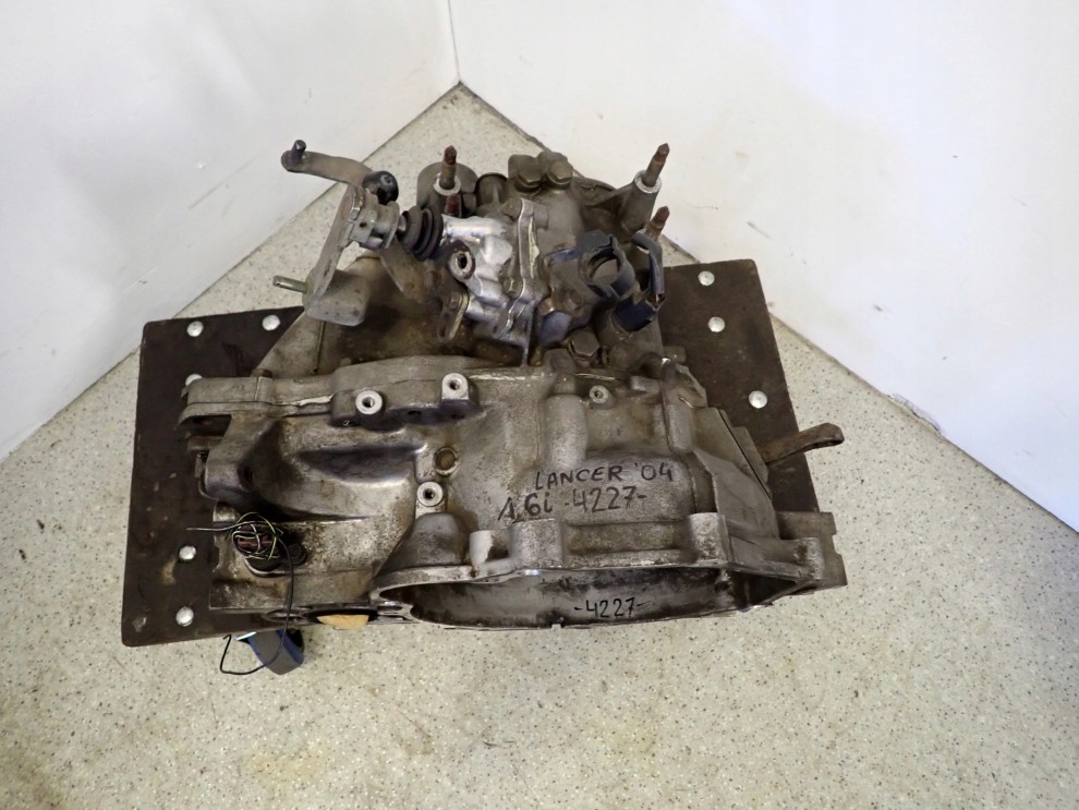 MITSUBISHI LANCER 03-07 1.6 SKRZYNIA BIEGÓW MANUALNA 2/6