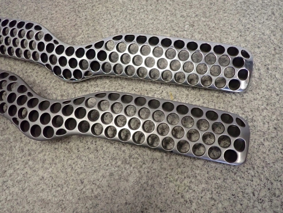 TOYOTA YARIS 99-02 ATRAPA PRZEDNIA GRILL 4/7