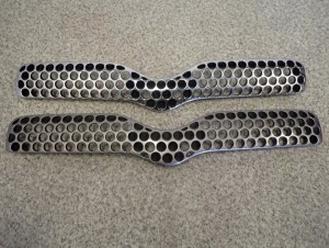 TOYOTA YARIS 99-02 ATRAPA PRZEDNIA GRILL