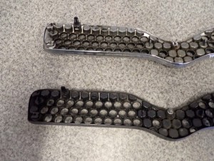 TOYOTA YARIS 99-02 ATRAPA PRZEDNIA GRILL 6/7 MINIATURA