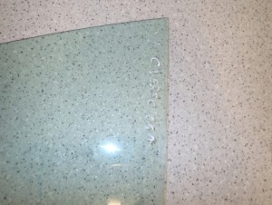 COROLLA VERSO 04-08 SZYBA PRZEDNIA LEWA W DRZWI 3/7 MINIATURA