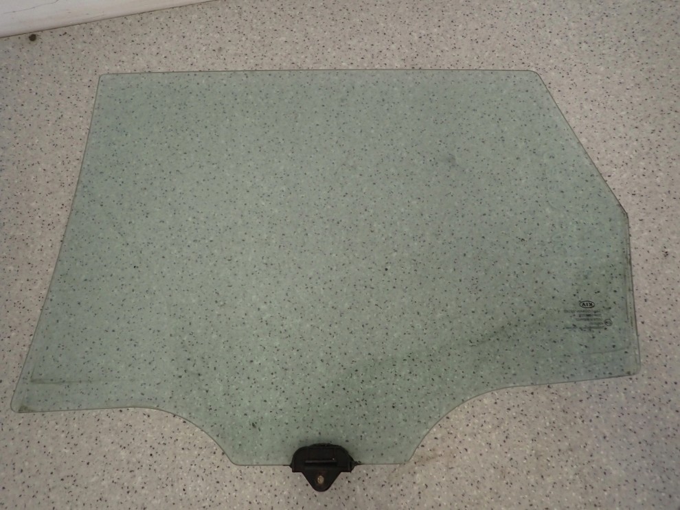 KIA CEED HB 5D 06-11 SZYBA DRZWI TYLNA PRAWA OPUSZCZANA 3/6