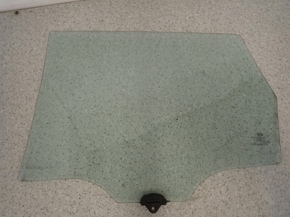 KIA CEED HB 5D 06-11 SZYBA DRZWI TYLNA PRAWA OPUSZCZANA 5/6