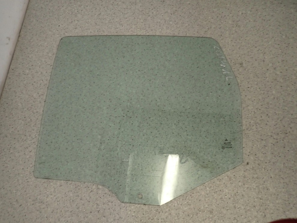 MITSUBISHI COLT CZ 5d 2007-2012 SZYBA TYLNA LEWA OPUSZCZANA LIFT 2/6