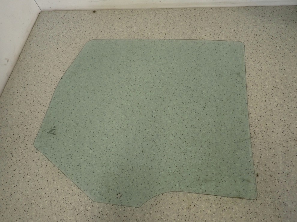 MITSUBISHI COLT CZ 5d 2007-2012 SZYBA TYLNA LEWA OPUSZCZANA LIFT 5/6