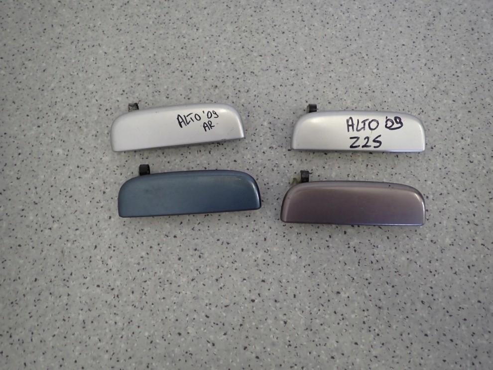 SUZUKI ALTO PIXO 09- KLAMKA DRZWI PRZEDNIA PRAWA 2/7