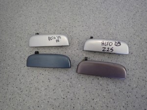 SUZUKI ALTO PIXO 09- KLAMKA DRZWI PRZEDNIA PRAWA