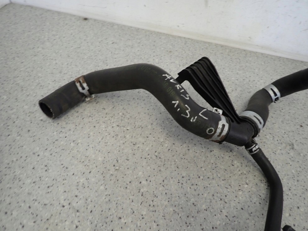 TOYOTA AURIS 1.4 D4D 06-12 PRZEWÓD WODNY KRÓCIEC TRÓJNIK 3/7