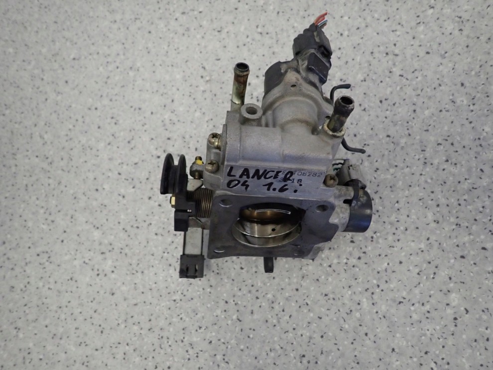 MITSUBISHI LANCER VII 1.6I PRZEPUSTNICA POWIETRZA 6/6