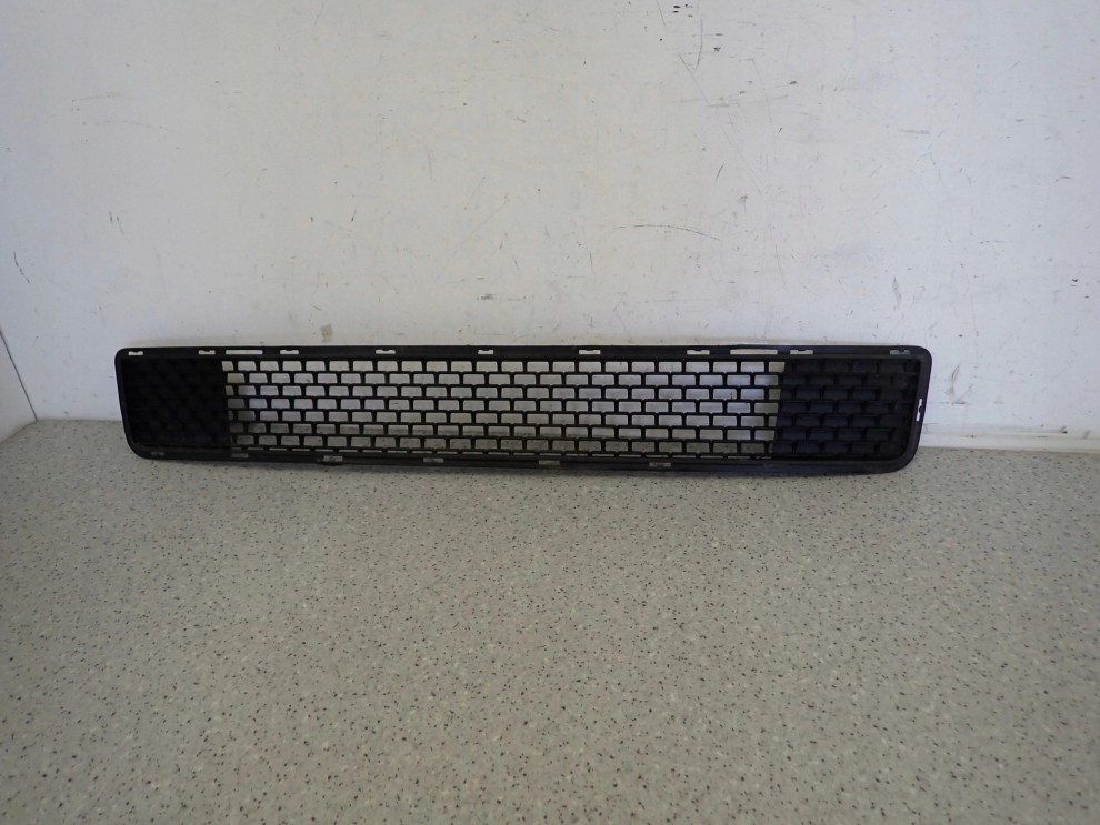 HYUNDAI MATRIX 05-08 ATRAPA GRILL 1/8