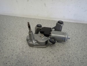 TOYOTA AVENSIS T25 5D LIFTBACK SILNICZEK WYCIERACZEK TYŁ EU 1/7 MINIATURA