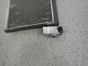 TOYOTA COROLLA E12 02-07 PAROWNIK KLIMATYZACJI 5/5 MINIATURA