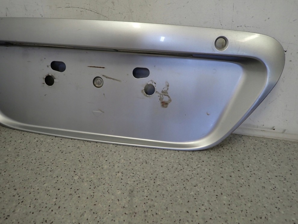 MITSUBISHI LANCER VII 03-07 LISTWA KLAPY BAGAŻNIKA BLENDA 3/6