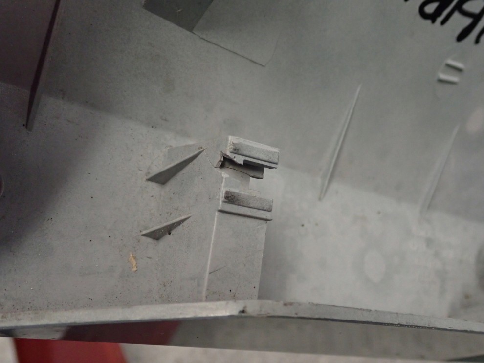 LACETTI NUBIRA KOMBI 03- LISTWA KLAPY BAGAŻNIKA 8/8