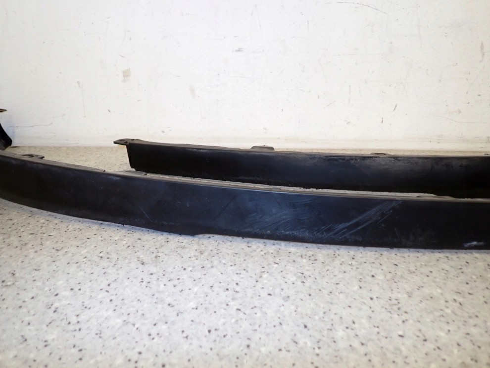 TOYOTA COROLLA E12 04- LISTWA ZDERZAKA PRZÓD LEWA PRAWA 3/8