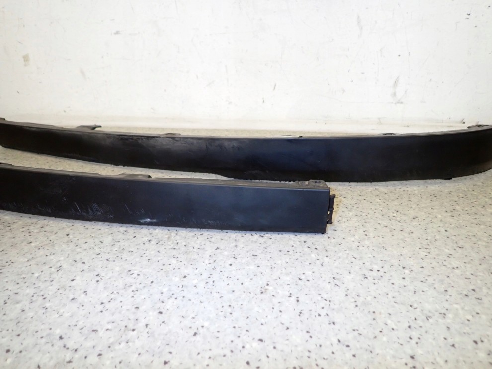 TOYOTA COROLLA E12 04- LISTWA ZDERZAKA PRZÓD LEWA PRAWA 4/8