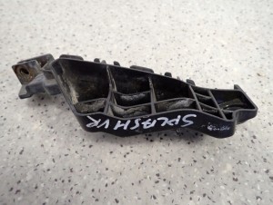 SUZUKI SPLASH 09-14 ŚLIZG ZDERZAKA PRZEDNI PRAWY 4/5 MINIATURA