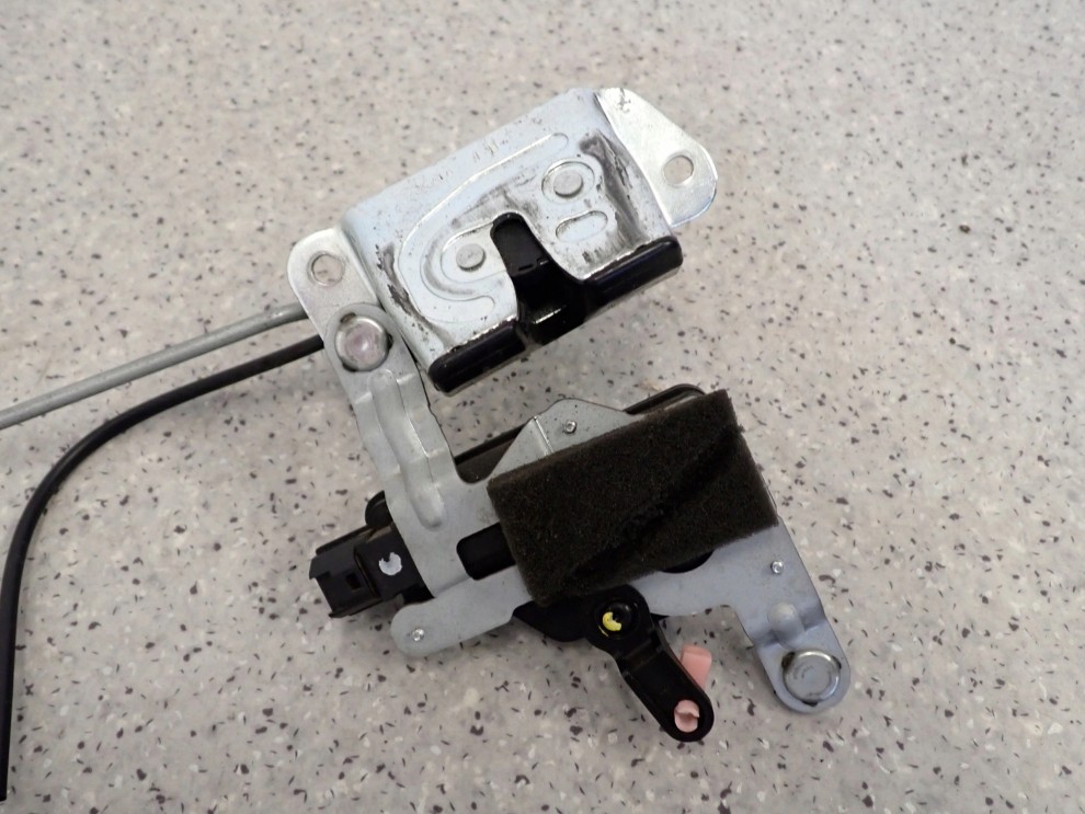 KIA RIO 05-10 ZAMEK KLAPY BAGAŻNIKA 5/5