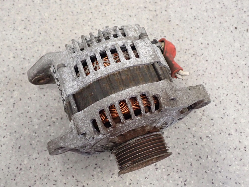 NISSAN PRIMERA P12 02-07 1.8 BENZ ALTERNATOR 2/6