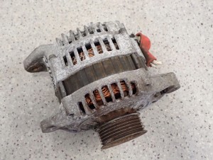 NISSAN PRIMERA P12 02-07 1.8 BENZ ALTERNATOR 2/6 MINIATURA