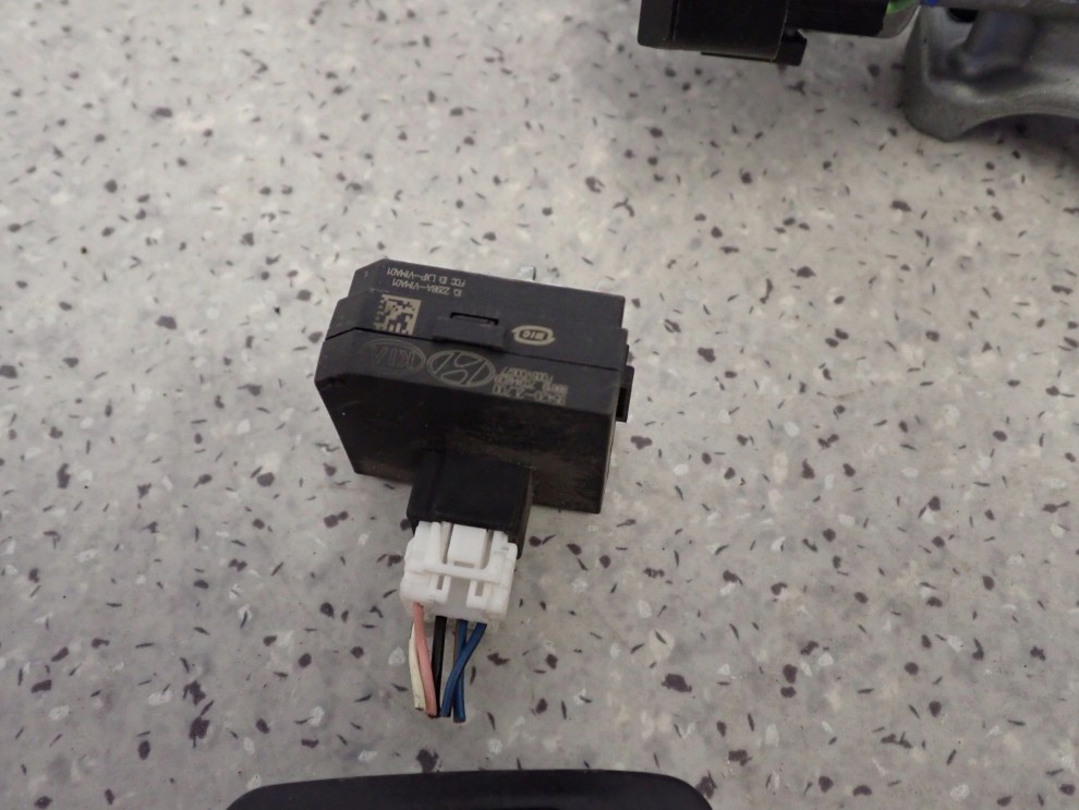 HYUNDAI I30 06-09 ZESTAW STARTOWY 1.6 CRDI STACYJKA KOMPUTER 7/8