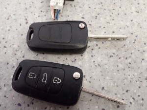 HYUNDAI I30 06-09 ZESTAW STARTOWY 1.6 CRDI STACYJKA KOMPUTER 6/8 MINIATURA