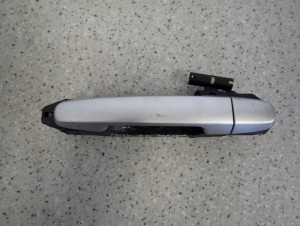 TOYOTA RAV4 RAV 4 II 00-05 KLAMKA TYLNA LEWA 1D4