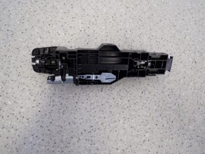 NISSAN MICRA K13 10-16 KLAMKA DRZWI TYLNA PRAWA 4/6 MINIATURA