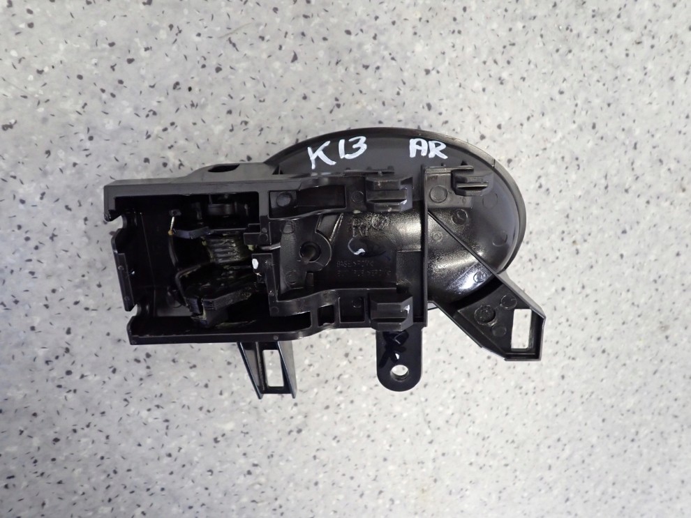 NISSAN MICRA K13 10-16 KLAMKA WEWNĘTRZNA DRZWI TYLNA PRAWA 5/6