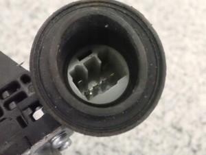 SUZUKI SWIFT 05-09 PODNOŚNIK SZYBY PRAWY 3/4 MINIATURA