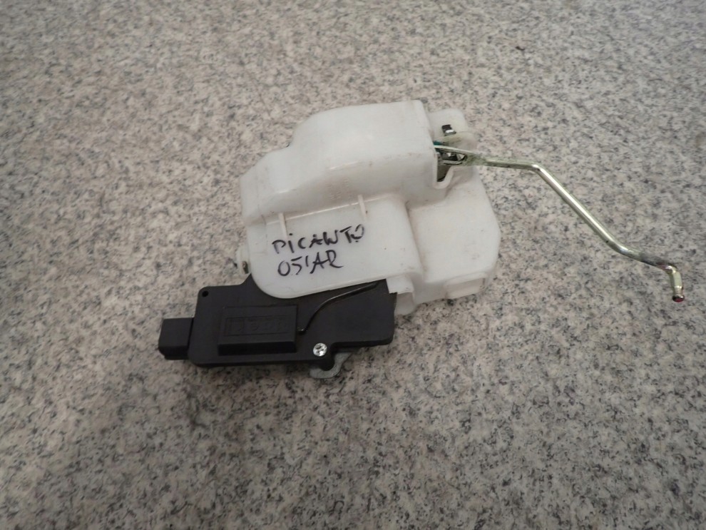 KIA PICANTO 04-11 ZAMEK TYLNY PRAWY 1/7