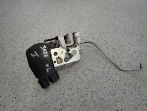 HONDA JAZZ II LIFT 06-08 ZAMEK DRZWI PRZEDNI LEWY 4/6 MINIATURA