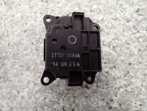 NISSAN PULSAR 14-18 SILNICZEK NAGRZEWNICY NAWIEWU 3 RODZAJE 3/7 MINIATURA