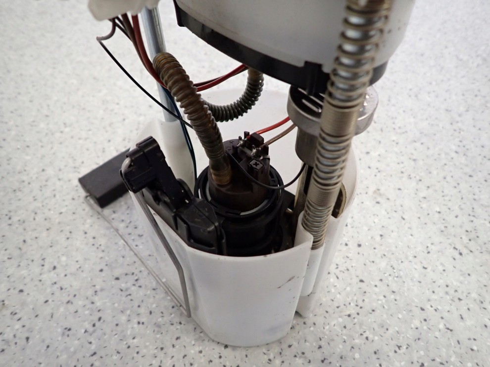 SUZUKI SWIFT 05-10 POMPA CZUJNIK PALIWA W ZBIORNIK 7/7