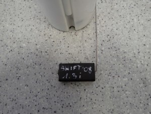 SUZUKI SWIFT 05-10 POMPA CZUJNIK PALIWA W ZBIORNIK 5/7 MINIATURA