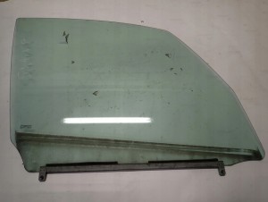 SUZUKI SX4 06-12 SZYBA PRZEDNIA PRAWA