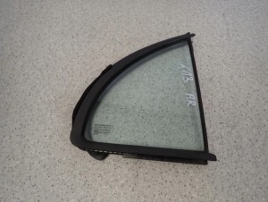 NISSAN MICRA K13 10- SZYBA TYLNA PRAWA