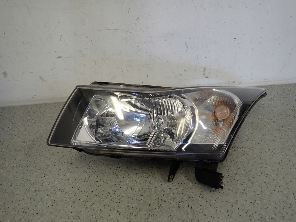 CHEVROLET CRUZE 08- LAMPA PRZEDNIA LEWA REFLEKTOR 1/9