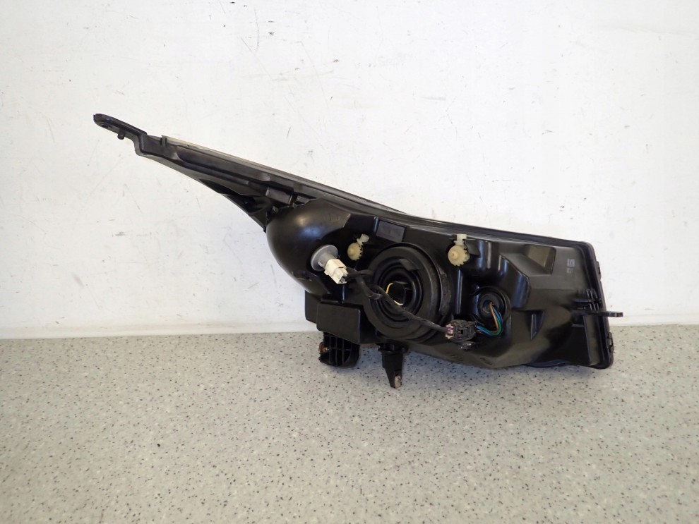 CHEVROLET CRUZE 08- LAMPA PRZEDNIA LEWA REFLEKTOR 7/9