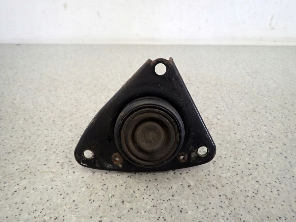 HYUNDAI i30 1.6 CRDI 07-11 PODUSZKA SILNIKA PRAWA 4/6