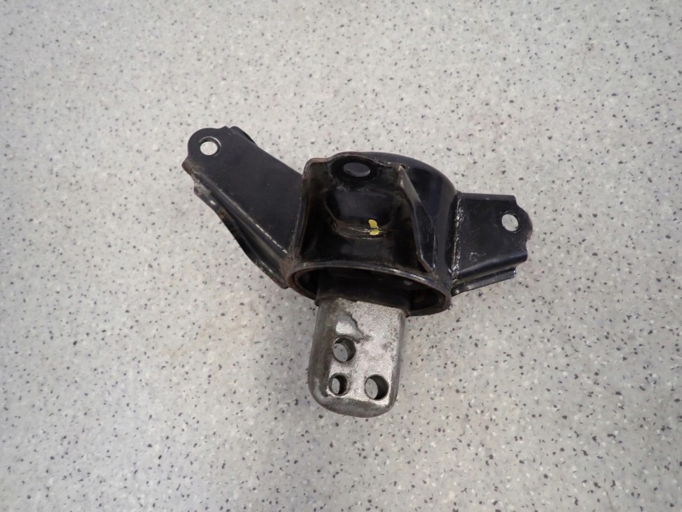 HYUNDAI i30 1.6 CRDI 07-11 PODUSZKA SILNIKA PRZEDNIA LEWA 2/5