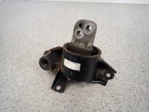 HYUNDAI i30 1.6 CRDI 07-11 PODUSZKA SILNIKA PRZEDNIA LEWA 1/5 MINIATURA