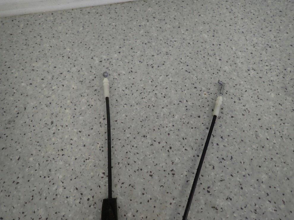 SUBARU FORESTER II 02-07 ZAMEK TYLNY LEWY 4/6