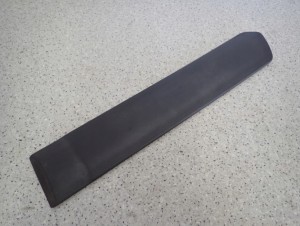 SUZUKI SX4 06-13 LISTWA DRZWI TYLNA LEWA 3/5 MINIATURA