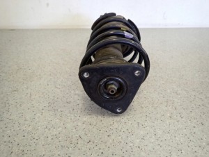 MAZDA 3 BK BENZYNA 03-07 AMORTYZATOR MCPHERSON PRZEDNI PRAWY 6/8 MINIATURA